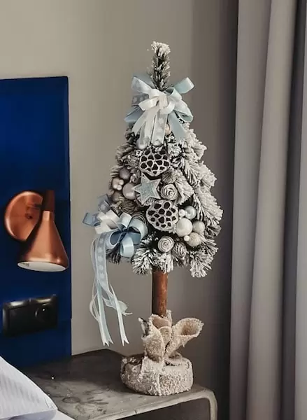 Sztuczna choinka na pniu świerk 80 cm - Snow